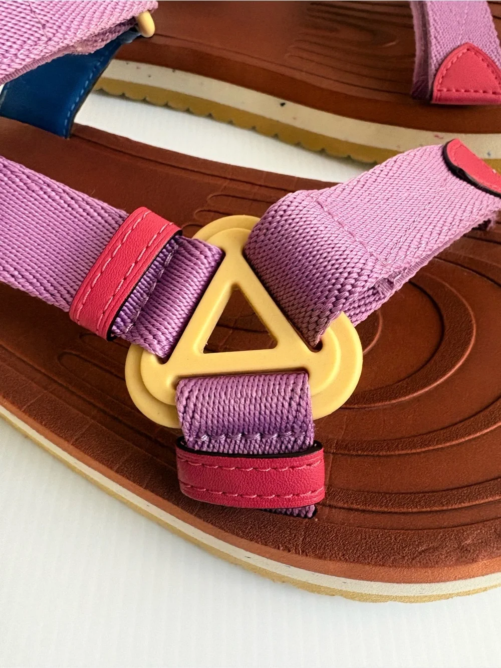 Coachtopia Strappy Sandals Size 9 Multicolor  EUC